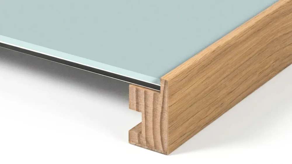 Detail of the ArtBox hidden joint · 4 mm face profile + 35 mm side · solid oak