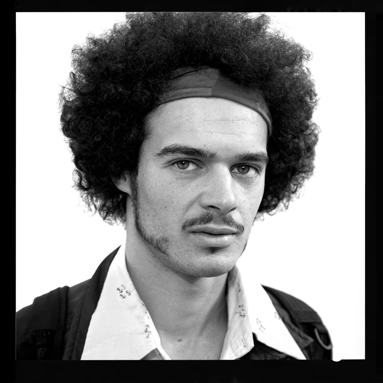 Portrait 41 of 80 from ‘Portrait Journal’, taken in 2011 with a Canon EOS-1D Mark III by Yago Partal.