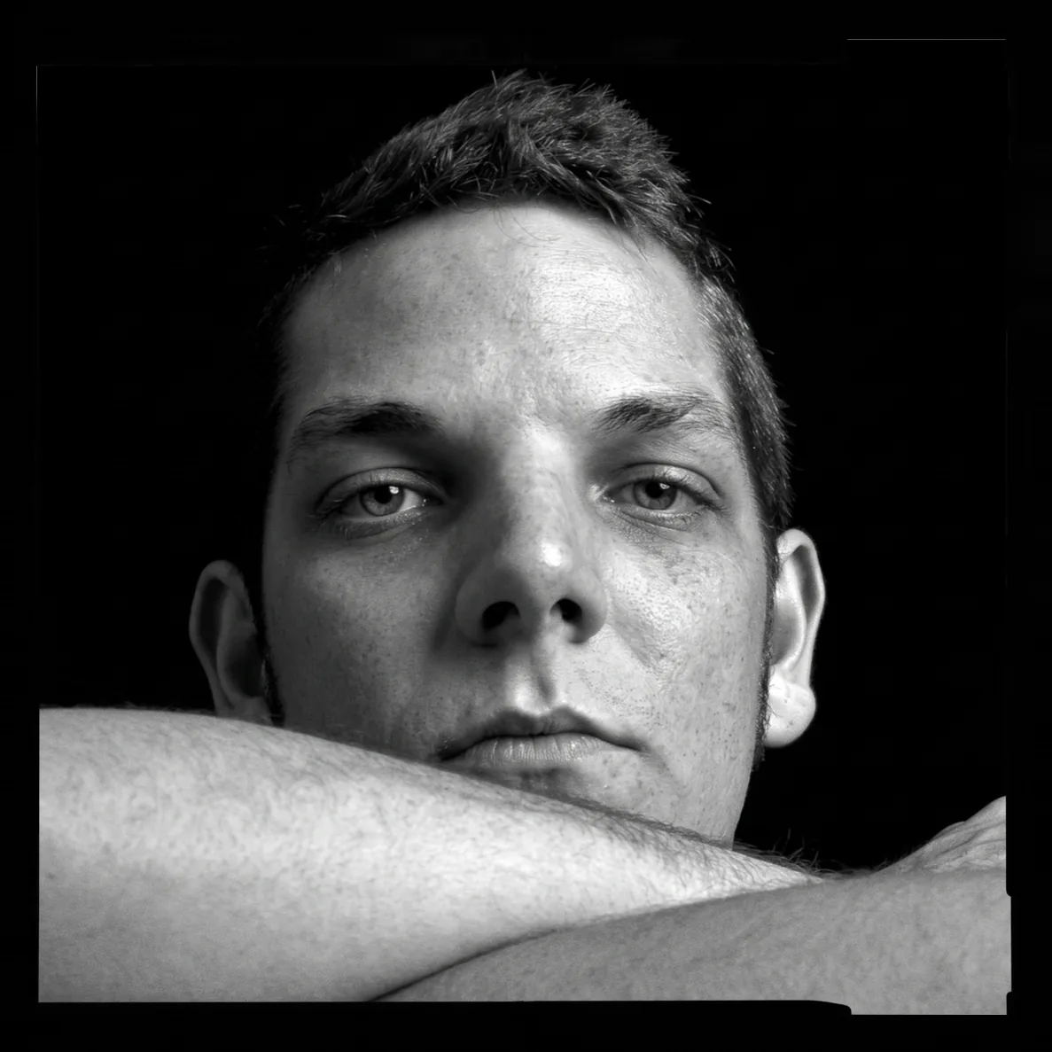 Portrait 49 of 80 from ‘Portrait Journal’, taken in 2007 with a Canon EOS-1D Mark III by Yago Partal.