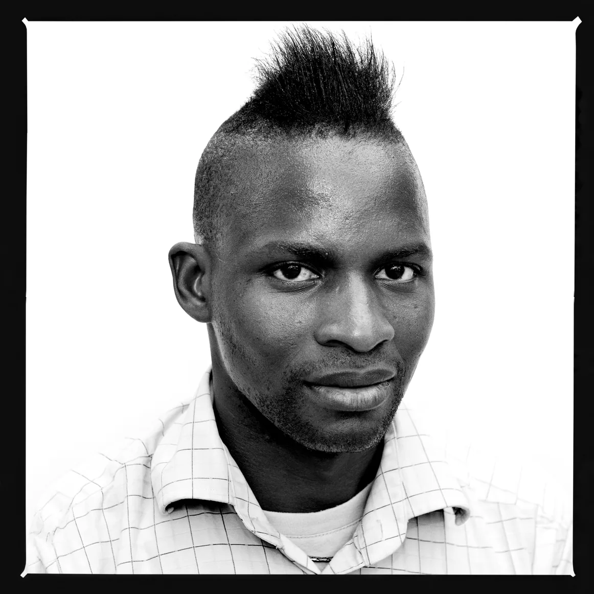 Portrait 27 of 80 from ‘Portrait Journal’, taken in 2011 with a Canon EOS-1D Mark III by Yago Partal.