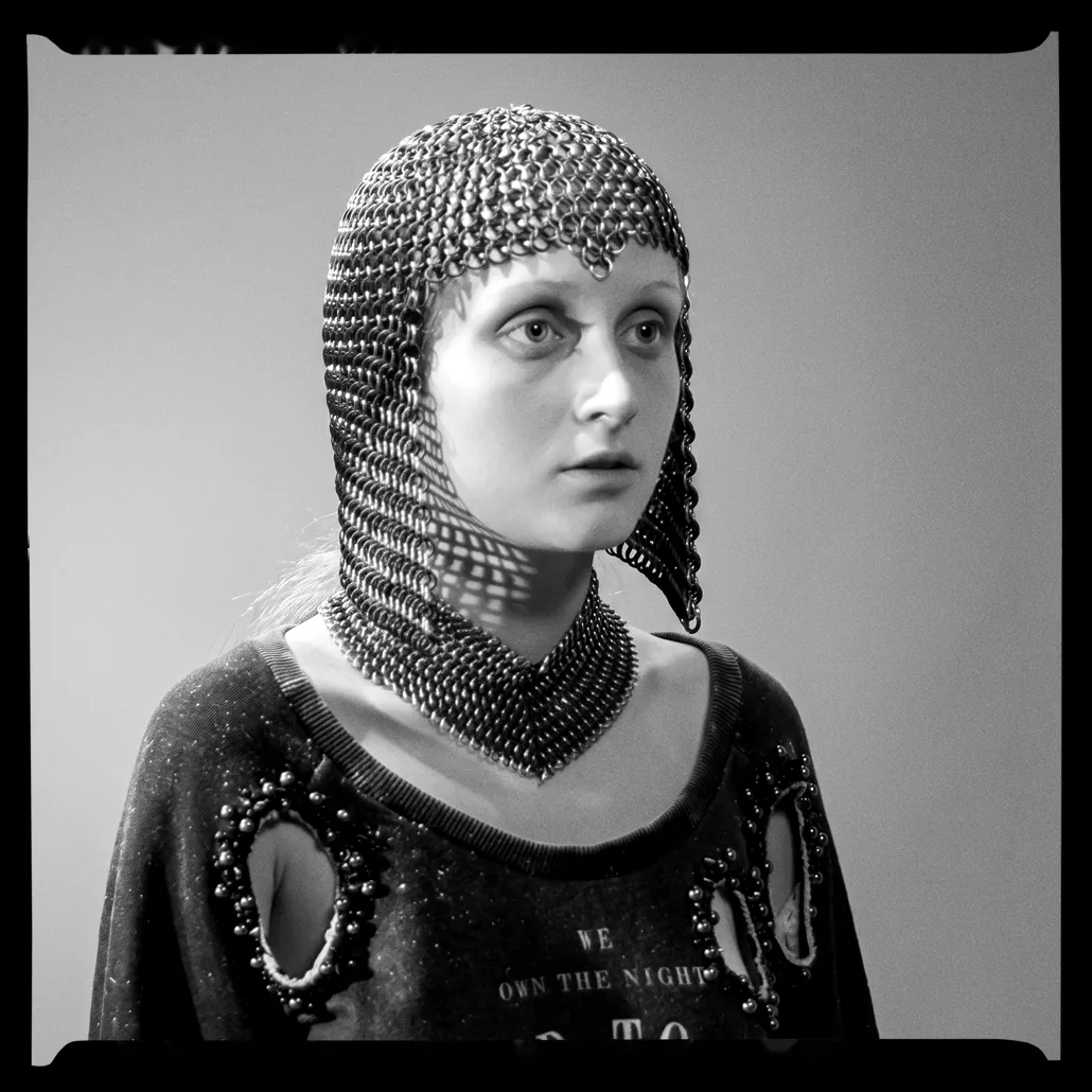 Portrait 22 of 80 from ‘Portrait Journal’, taken in 2015 with a Canon EOS 5D Mark III by Yago Partal.